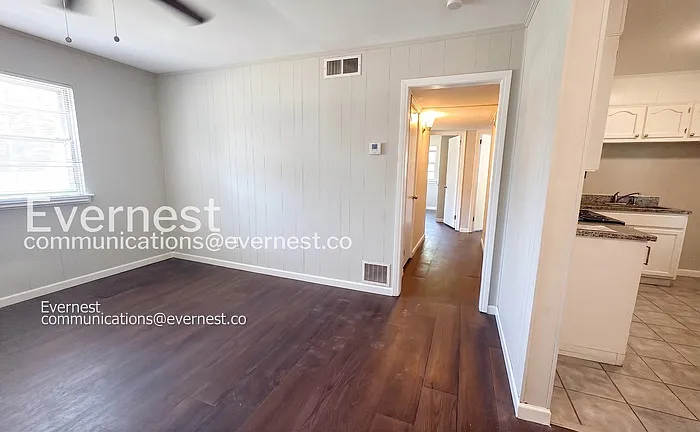 200 Woodward Dr — Photo 12