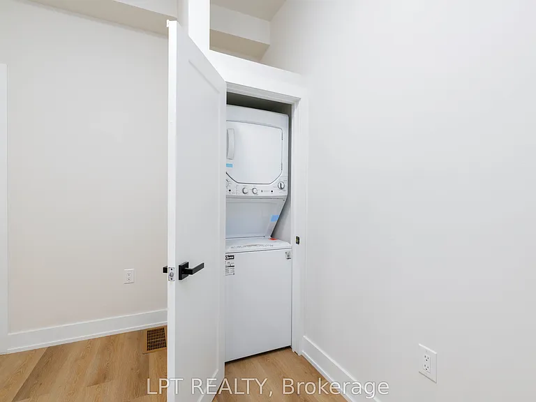 627 Crawford St #C — Photo 9