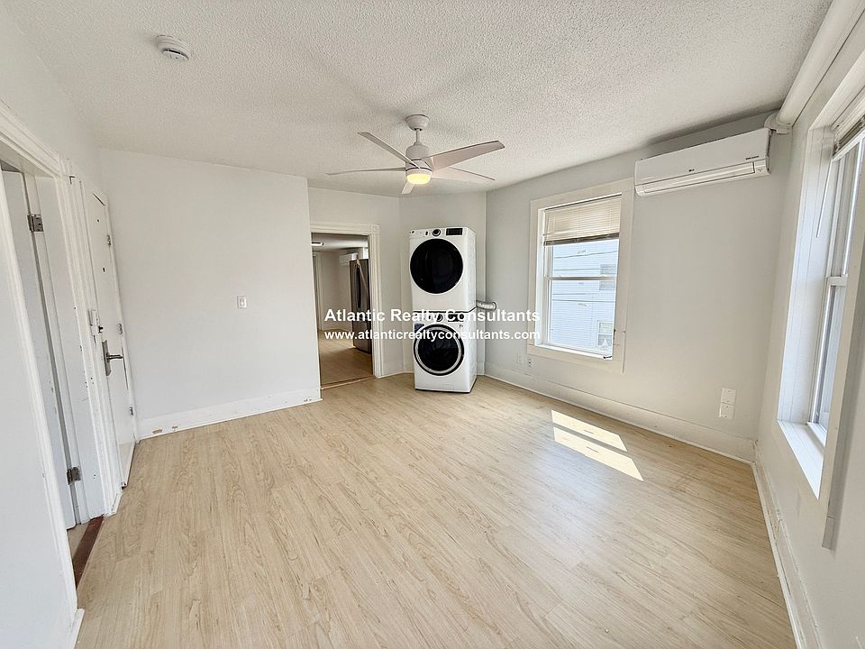 1st image of 126 Felton St #2
