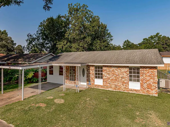627 Gladiolus St, Port Allen, LA 70767
