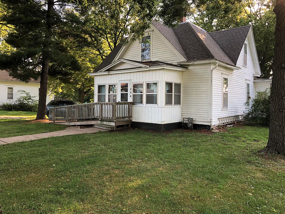 1st image of 456 S Oak St