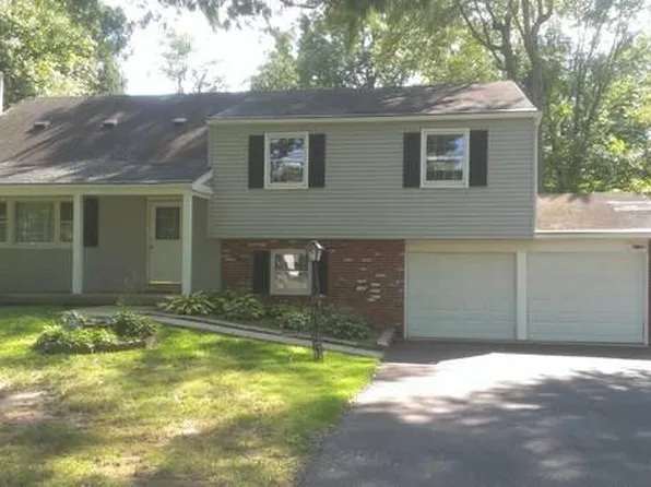 138 County Line Rd, Lansdale, PA 19446