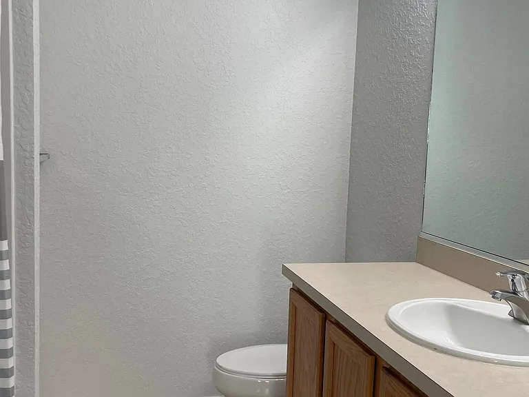 4441 SW 49th Ave — Photo 15