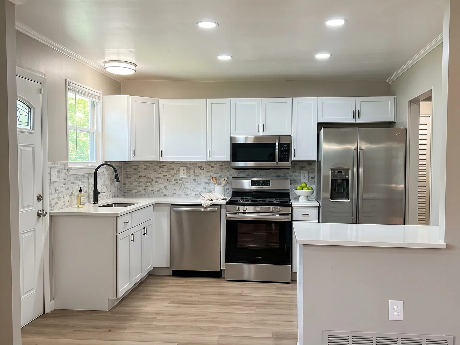 4540 Old Court — Photo 4