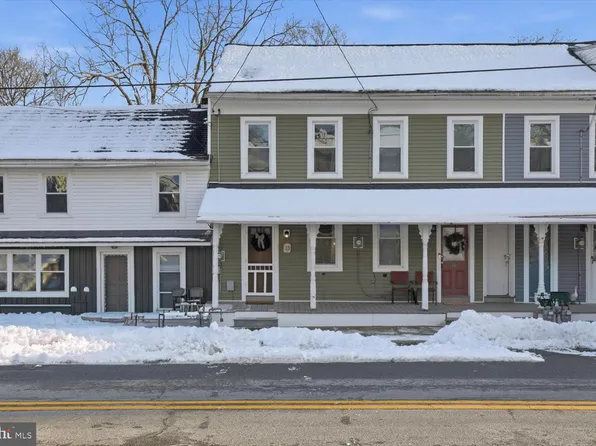 33 E Main St, Adamstown, PA 19501