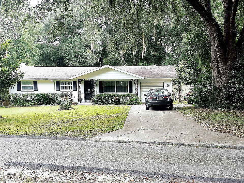 1st image of 325 SE 31st Ter