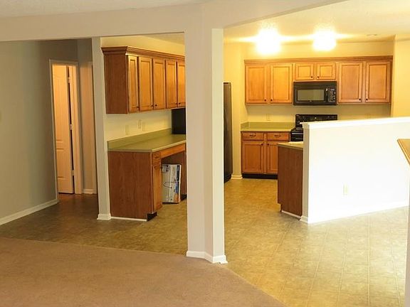 4th image of 1031 E McClarnon Dr