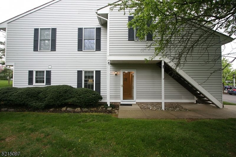337 Phoebe Ct, Three Bridges, NJ 08887 Zillow