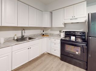 3313 31st Ave N #203, Saint Petersburg, FL 33713