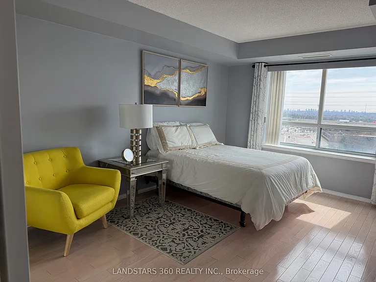 39 Oneida Cres #906 — Photo 7