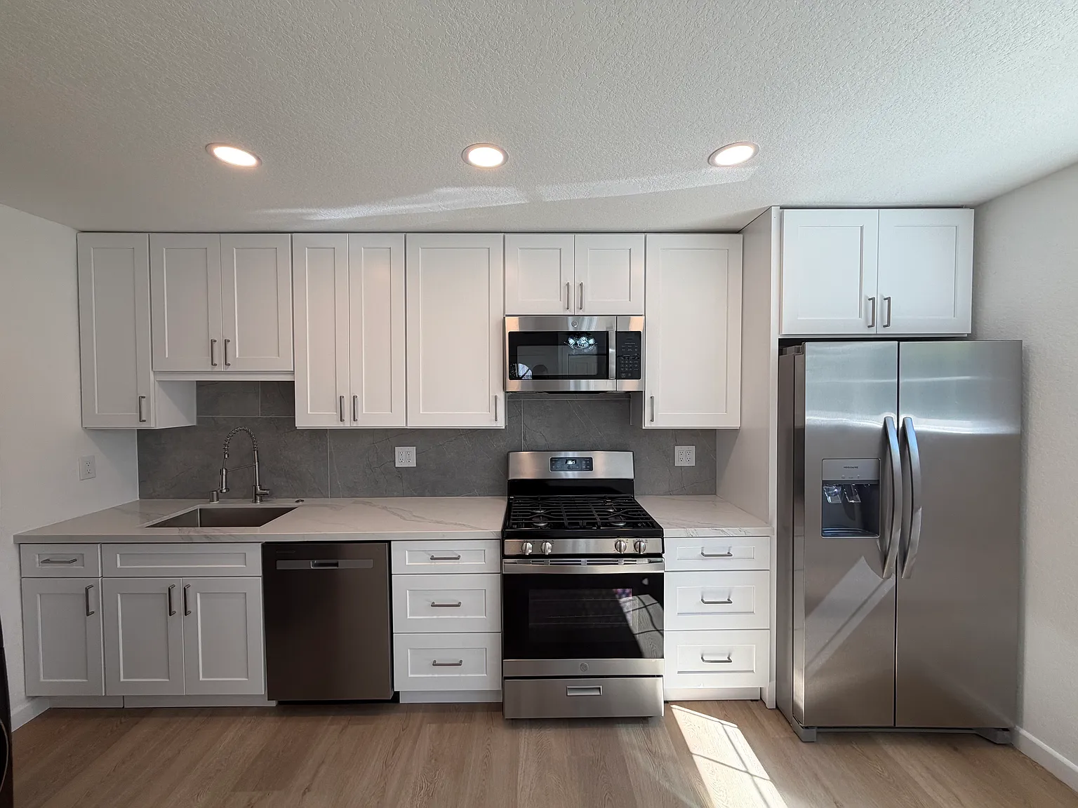 1 bed, 445 sqft, $2,450 — Photo 1