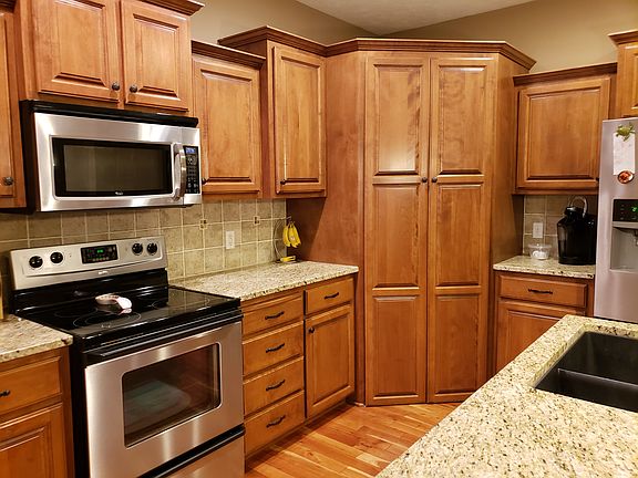 5th image of 10523 Elm Hurst Dr