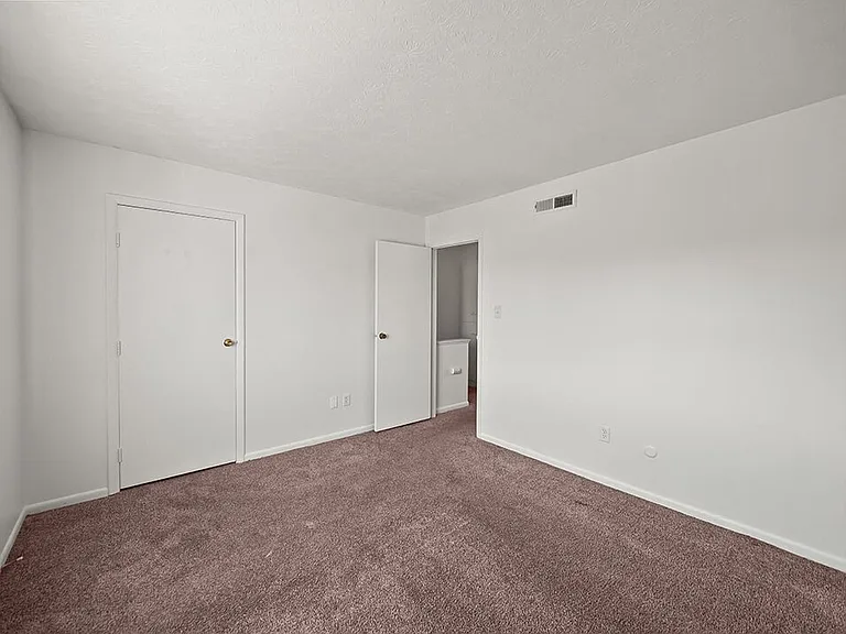 1 and 2 Bedroom Apartments