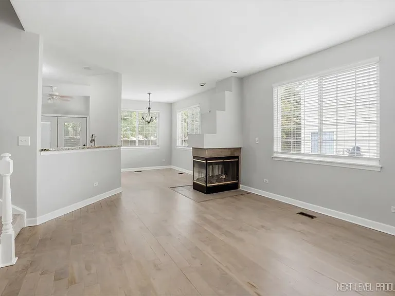 3044 Waters Edge Cir — Photo 19