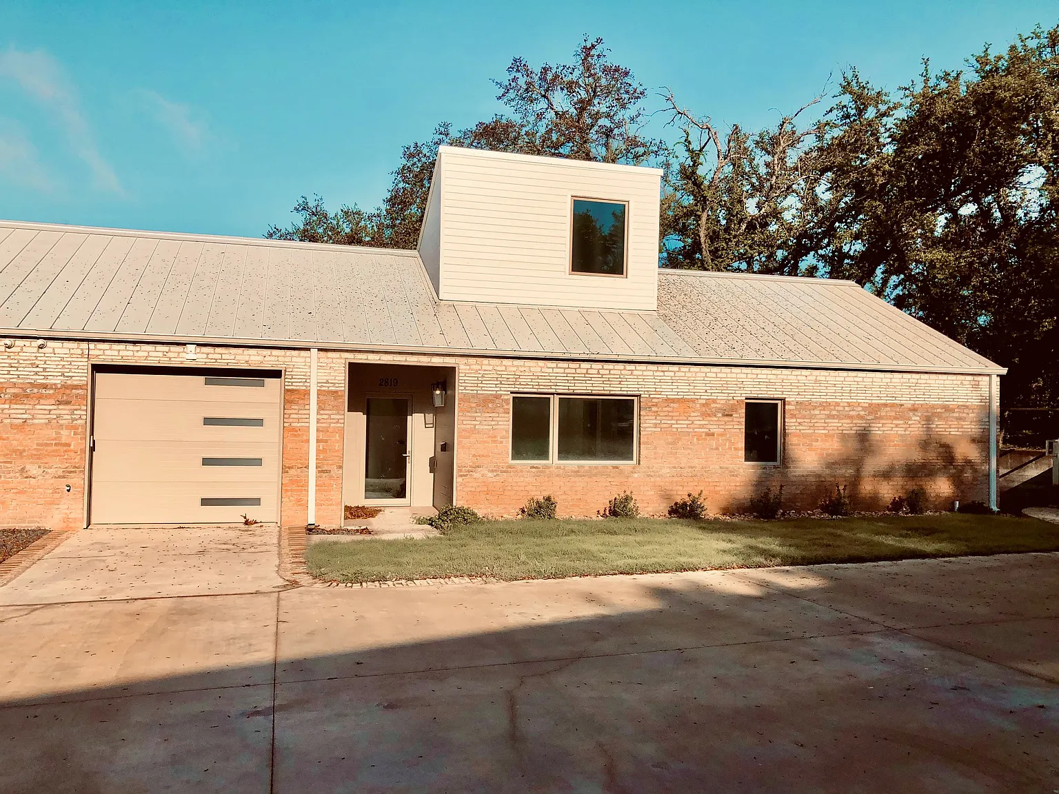 2 bed, 1404 sqft, $1,875 — Photo 1