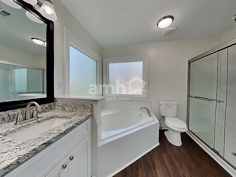 135 Lonetree Dr — Photo 15
