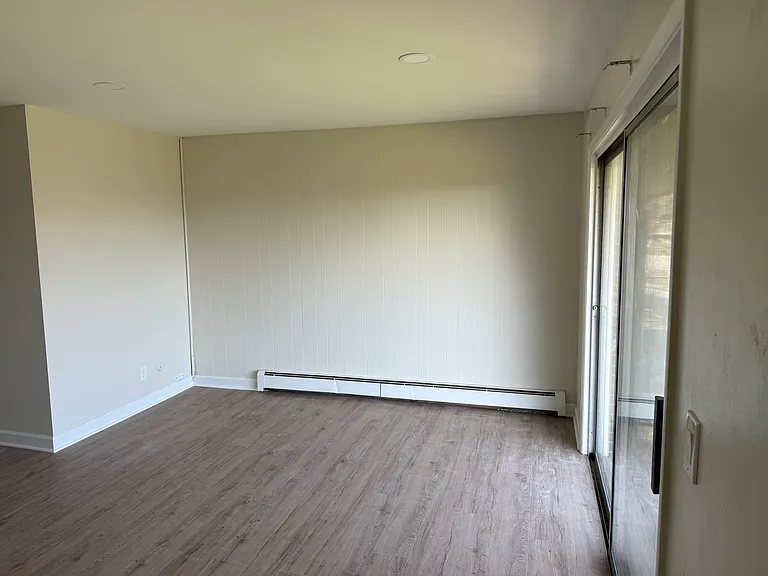 25 Arrowhead Dr #21 — Photo 4