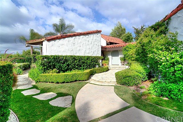 1st image of 23825 Park Belmonte