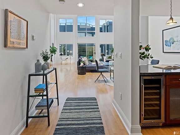 3rd image of 388 Townsend St APT 17