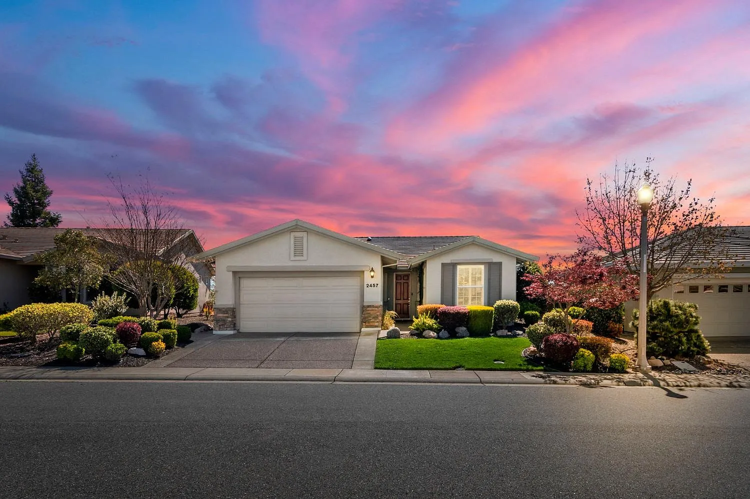 2457 Longspur Loop photo 1