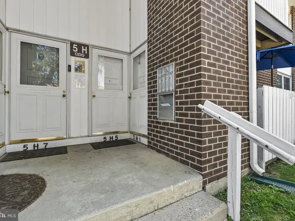275 Green St APT 5H1, Beverly, NJ 08010