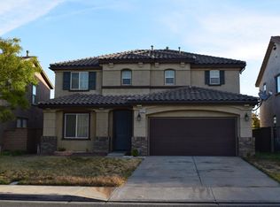 2327 Delicious Ln, Palmdale, CA 93551