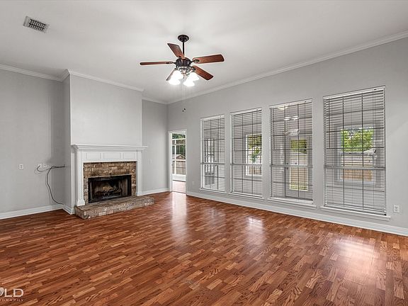 4th image of 7822 Mary Ann Cir