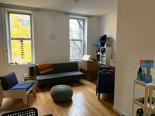 Rented by Delmark Realty LLC | media 12