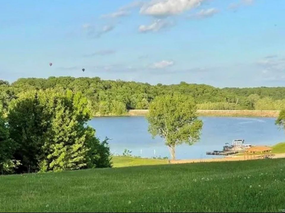 2nd image of 588 Mahogany Dr