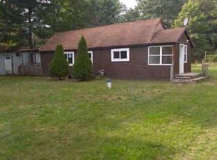 4115 Rector St NE, Rockford, MI 49341