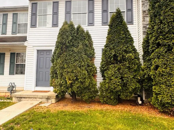 300 Charles Cir, York, PA 17406