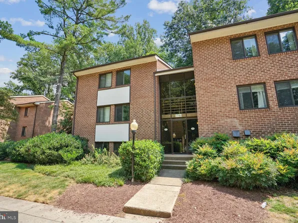 1546 Northgate Sq APT 22B, Reston, VA 20190