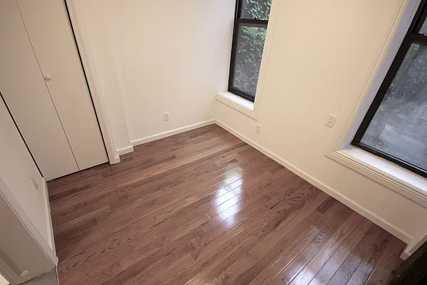 Rented by Aether Property Group | media 38