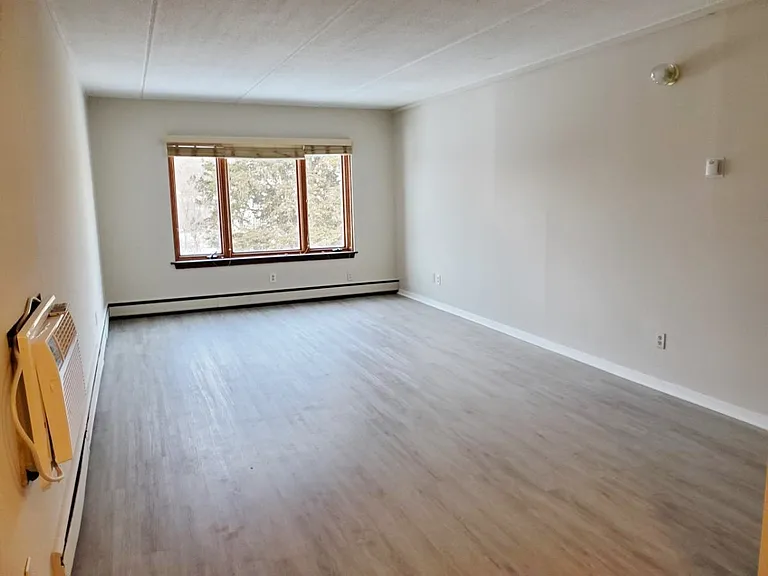 3512 Bryant Ave S #208 — Photo 3