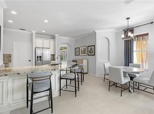 8281 Laurel Lakes Way, Naples, FL 34119