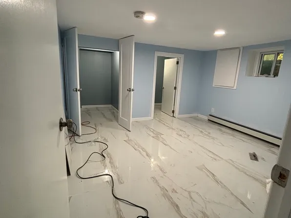 (undisclosed Address), Babylon, NY 11702