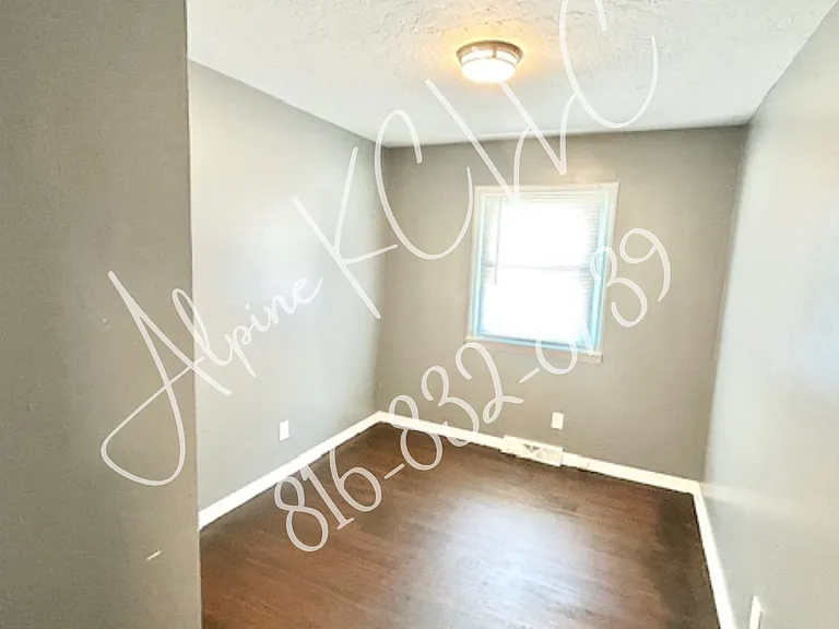 7040 Agnes Ave — Photo 5