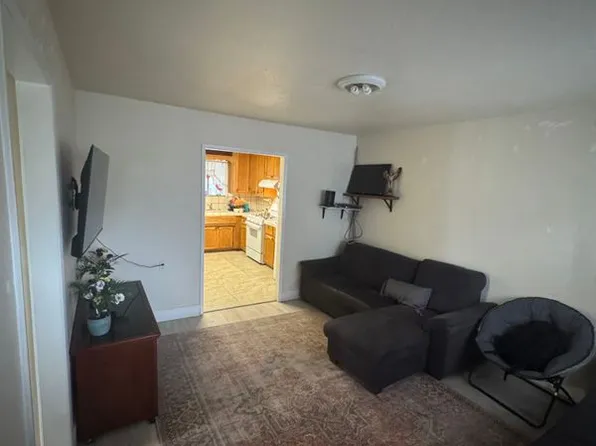 388 2nd St, Gustine, CA 95322
