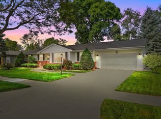 2525 S Greenview St, Appleton, WI 54915