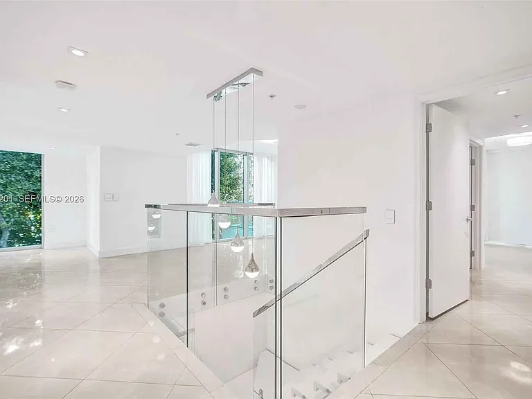 7928 East Dr #101 — Photo 12