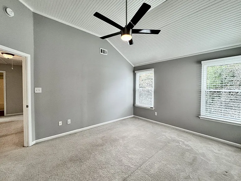 1733 Bernstein Dr — Photo 35