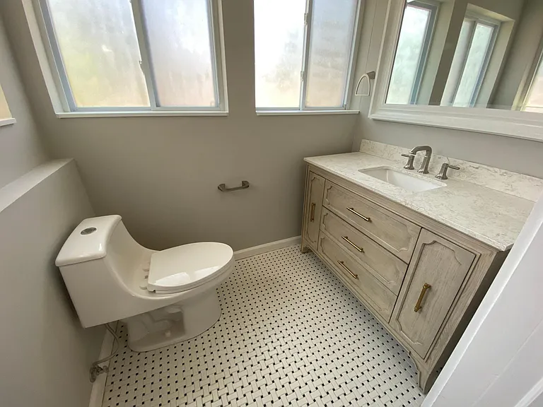 42 Madison St — Photo 8