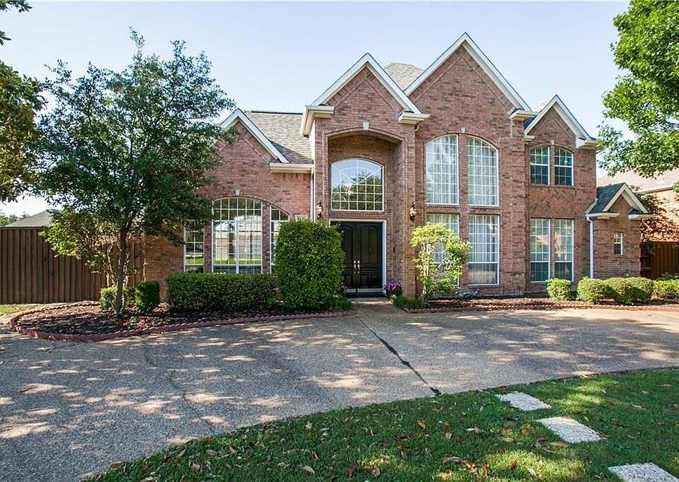 1st image of 4620 Old Pond Dr