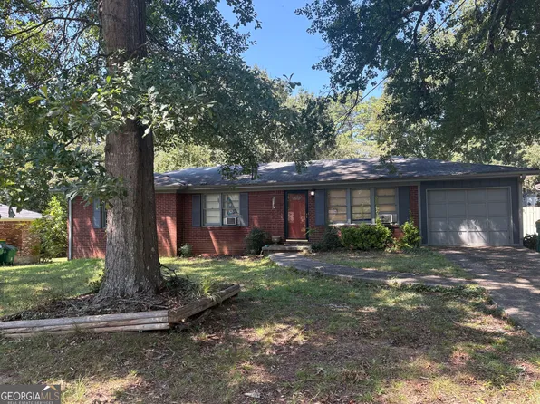 684 Virginia Cir, Forest Park, GA 30297