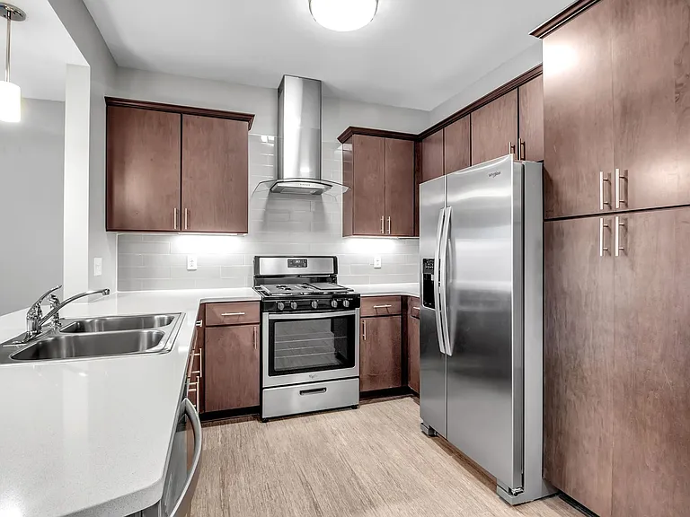 9150 Transit Rd — Photo 23