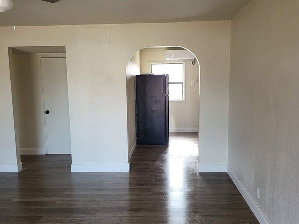 1407 W Hank Ave