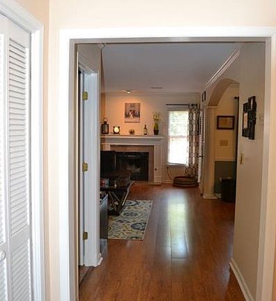 2nd image of 563 Salem Woods Dr SE