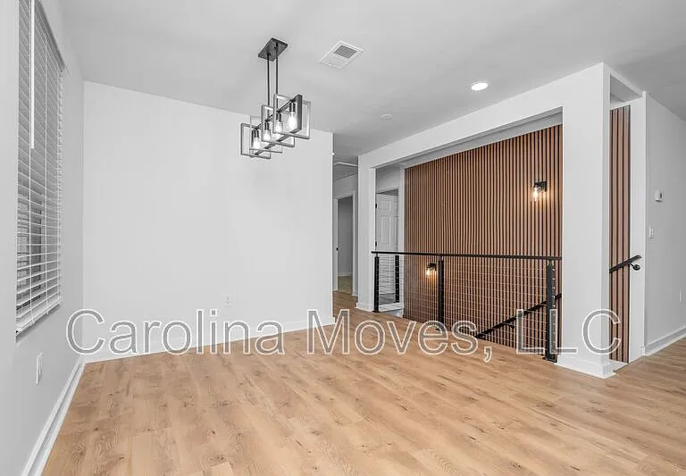 10 Valley View Ln — Photo 9