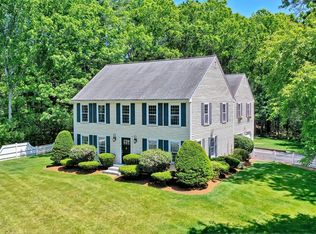 76 Carroll Dr, Foxboro, MA 02035