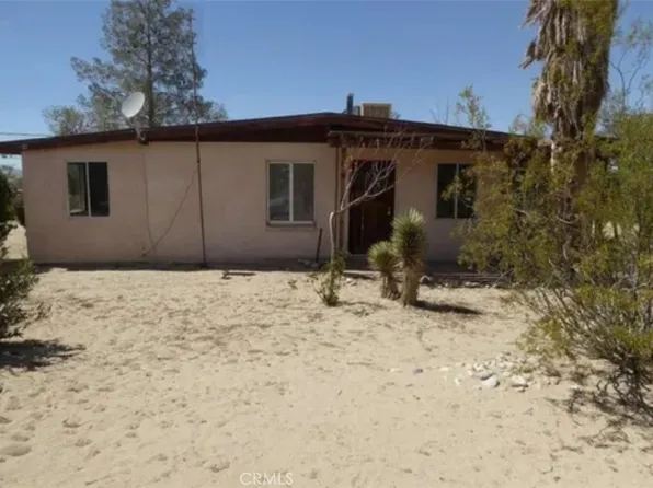 9455 Blackhawk Trl, Lucerne Valley, CA 92356